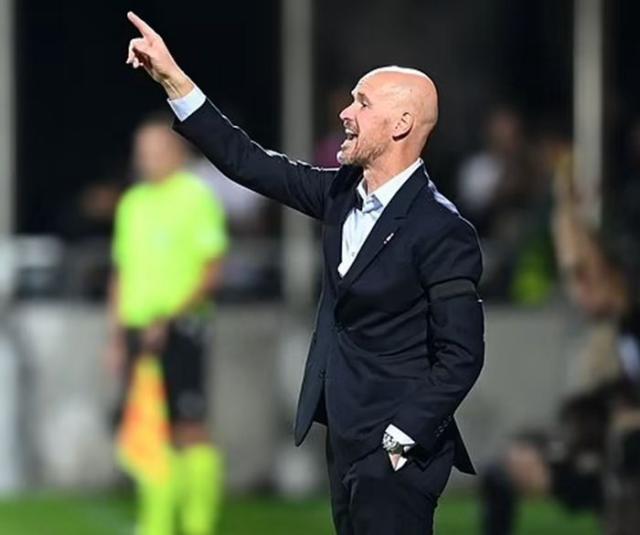 开云体育app下载-滕哈赫:C罗身体接近恢复正常 桑乔:力争踢世界杯