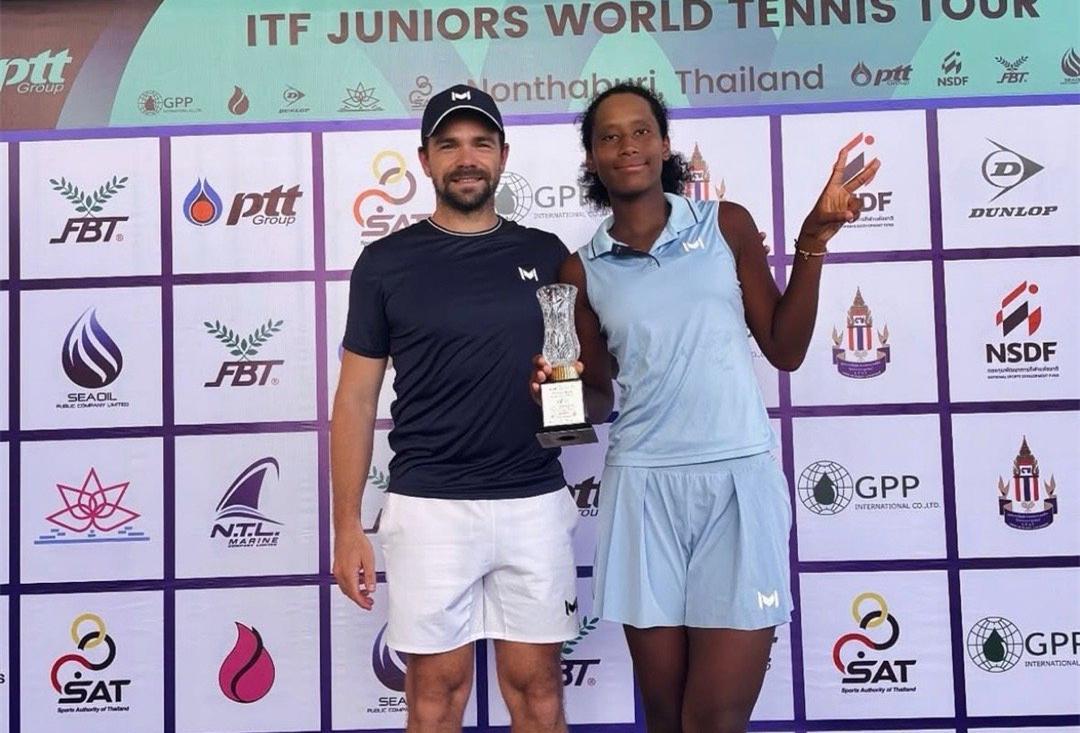 开云体育app下载-6连胜夺冠！中国女网17岁1米80混血新星崛起：看齐偶像大阪直美？